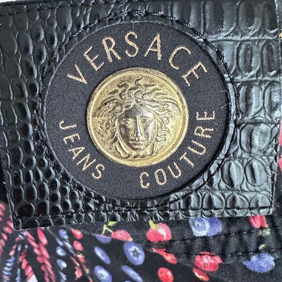 ๐ EUC Versace Jeans Couture Fruits Collection Pants, Size 31 ๐ - Picture 3 of 6